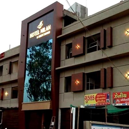 Hotel Milan Ahmedabad Exterior photo