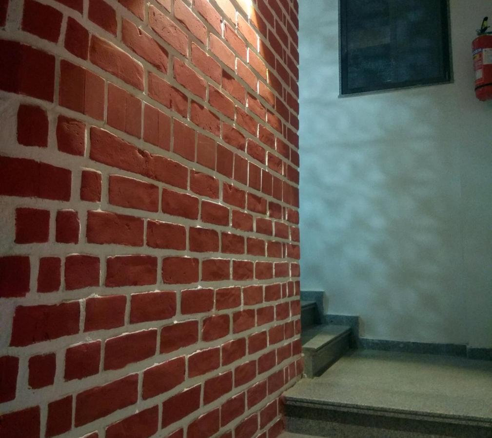 Hotel Milan Ahmedabad Exterior photo